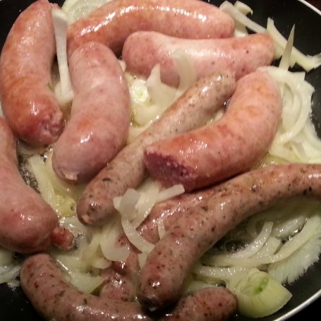Krok 3 - Biała kiełbasa z puree ziemniaczanym foto