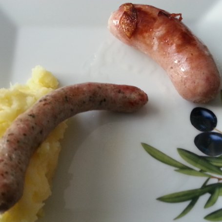 Krok 6 - Biała kiełbasa z puree ziemniaczanym foto