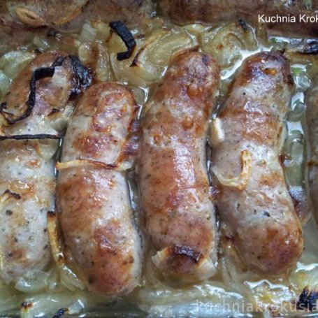 Krok 2 - Biała kiełbasa zapiekana z cebulą foto