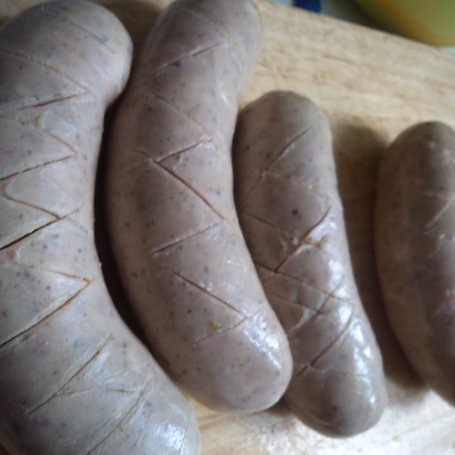 Krok 3 - Biała kiełbasa zapiekana z pieczarkami i cebulką :) foto