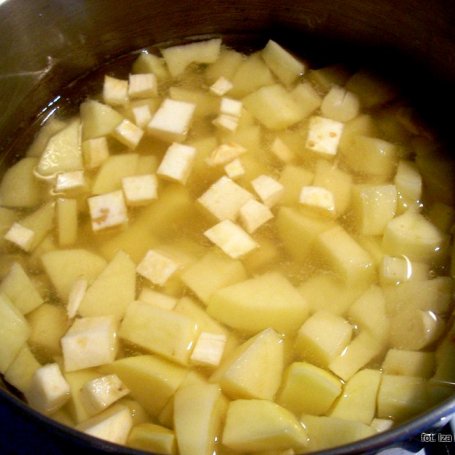 Krok 1 - Biała zupa krem z łuszczakami foto