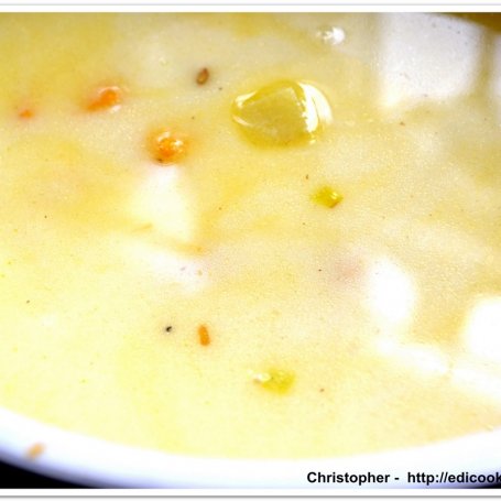 Krok 4 - Biała zupa z ziemniakami i dynią foto