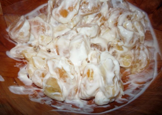 Fotografia przedstawiająca biały deser