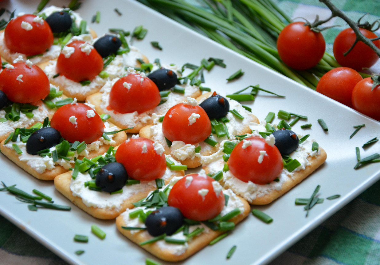 Biedronki na krakersach foto
