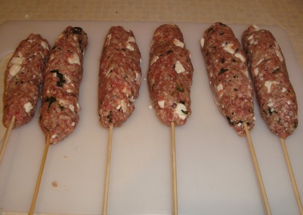 Fotografia przedstawiająca Bifteki greckie zwane koftą