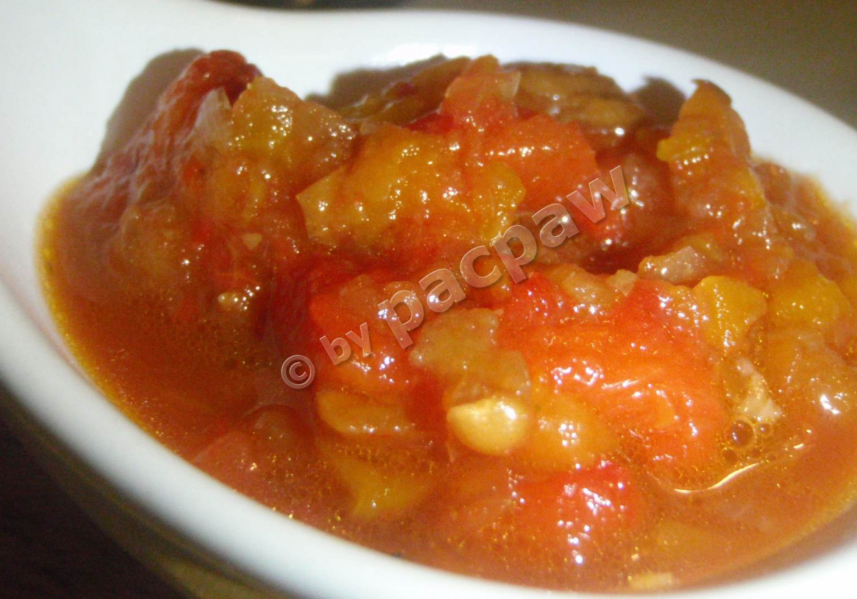 Lutenica – macedońska pasta paprykowo-pomidorowa foto