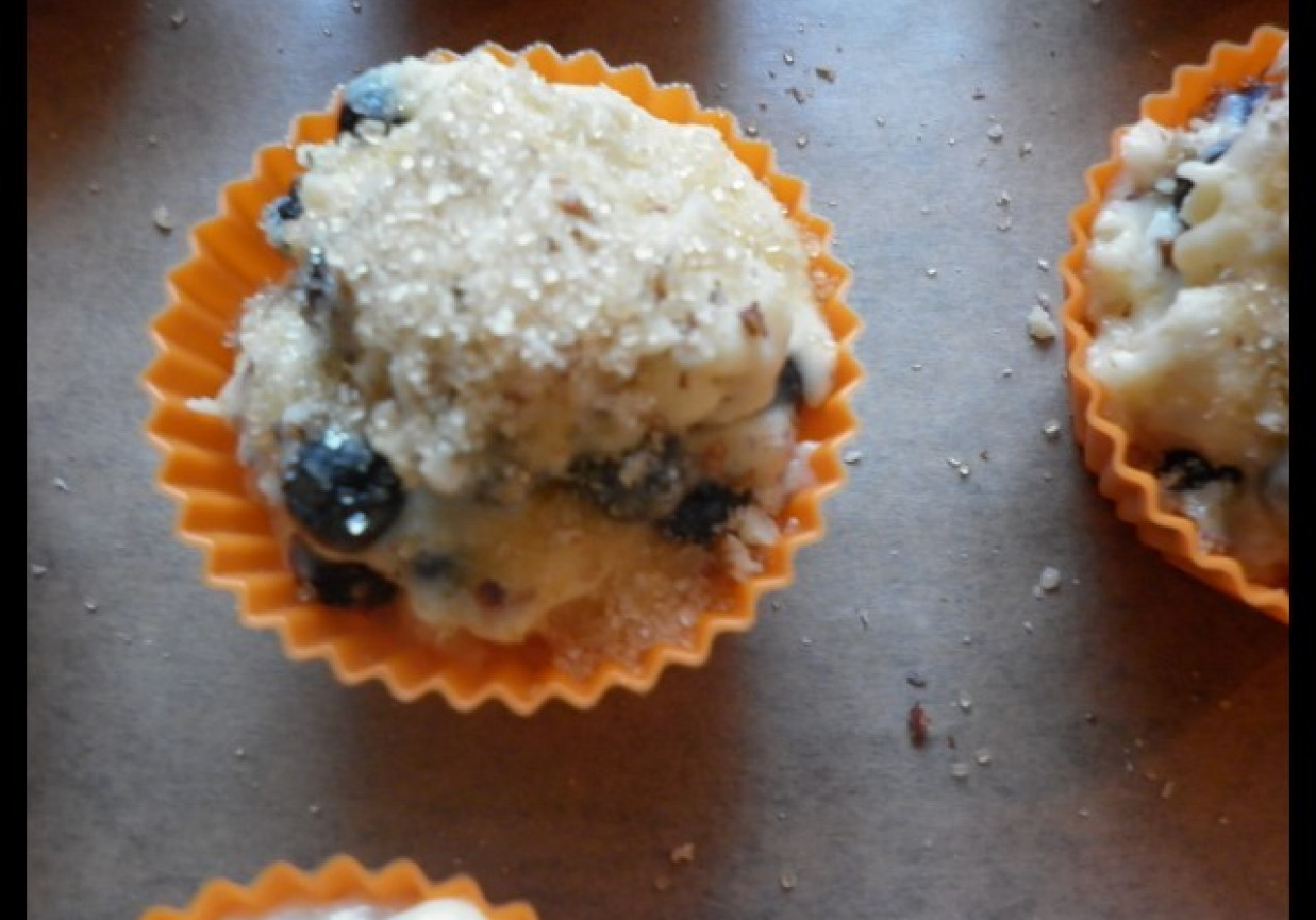 Muffinki borówkowo – orzechowe foto