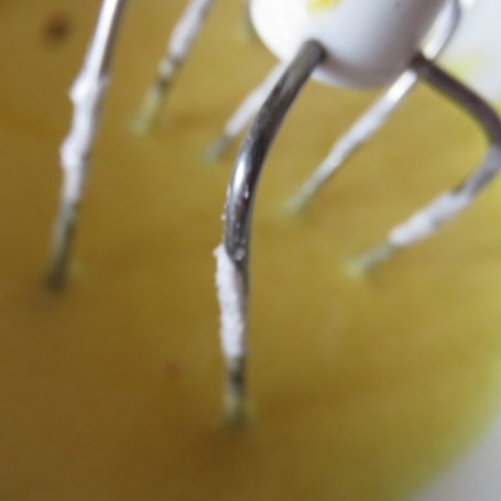 Krok 2 - biszkopt przepis podstawowy foto