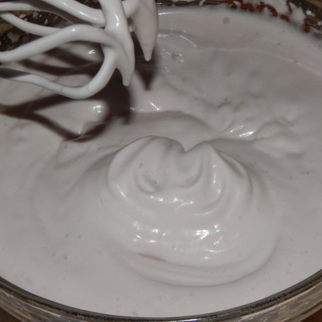 Krok 3 - Biszkopt wegański bez jajek (z aquafaba) foto