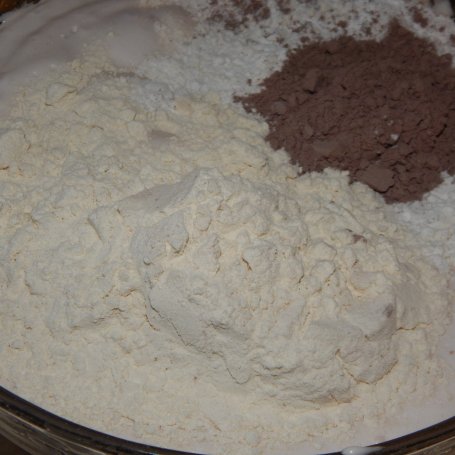 Krok 4 - Biszkopt wegański bez jajek (z aquafaba) foto