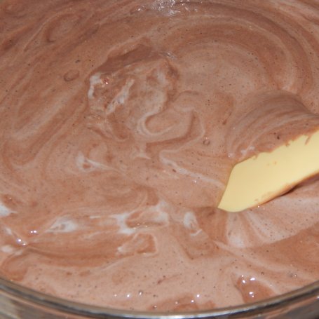 Krok 5 - Biszkopt wegański bez jajek (z aquafaba) foto