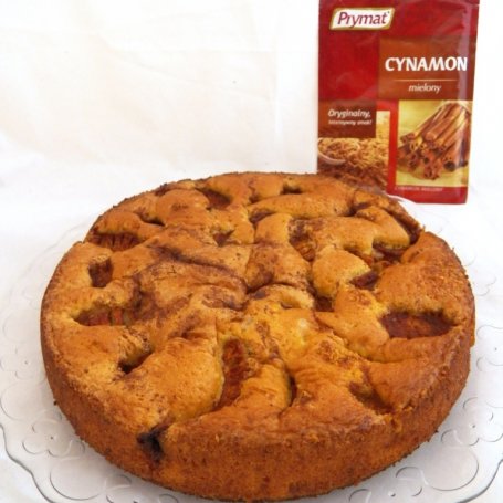 Krok 9 - Biszkopt z jabłkami w cynamonie foto