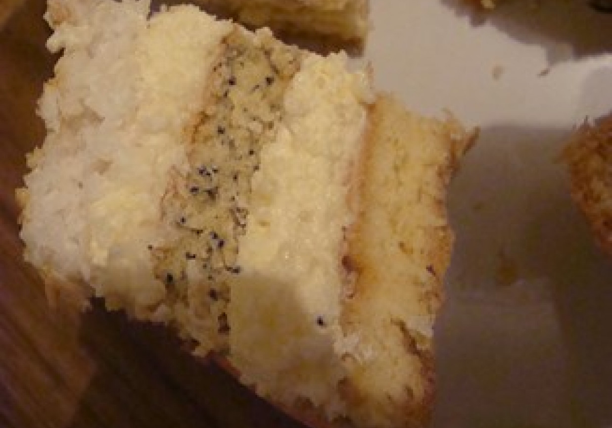 Biszkopt z mąki pszennej i ziemniaczanej foto