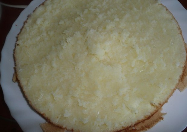 Fotografia przedstawiająca biszkopt z mąki ziemniaczanej