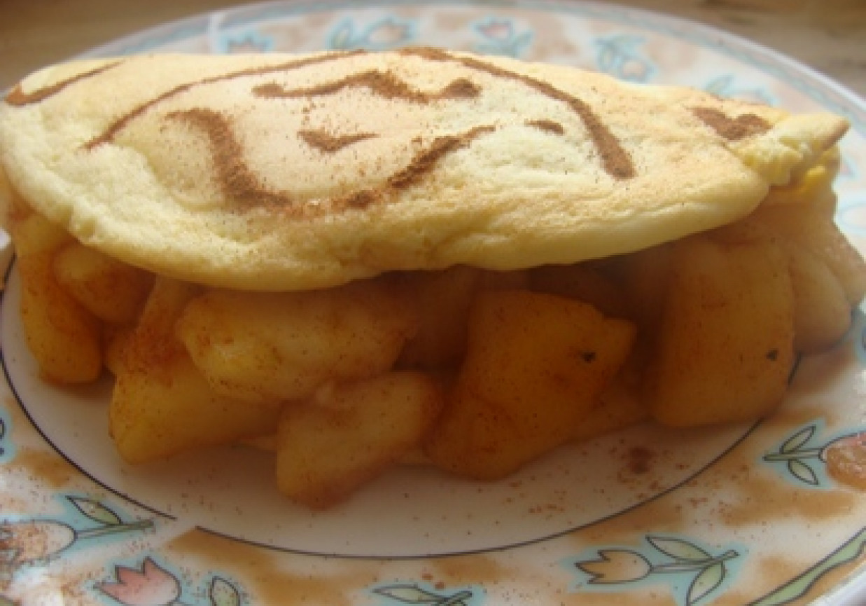 Biszkoptowy omlet z jabłkiem foto
