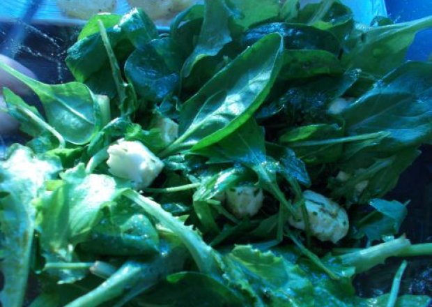 Fotografia przedstawiająca Blattsalat - mieszanka salat z feta