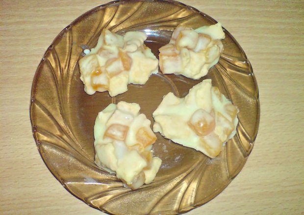 Fotografia przedstawiająca Błyskawiczne ciasteczka morelowe