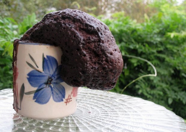 Fotografia przedstawiająca Błyskawiczne ciasto czekoladowe w kubku