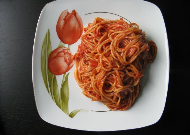Fotografia przedstawiająca Błyskawiczne spagetti