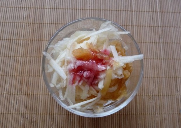 Fotografia przedstawiająca Błyskawiczny deserek owocowy