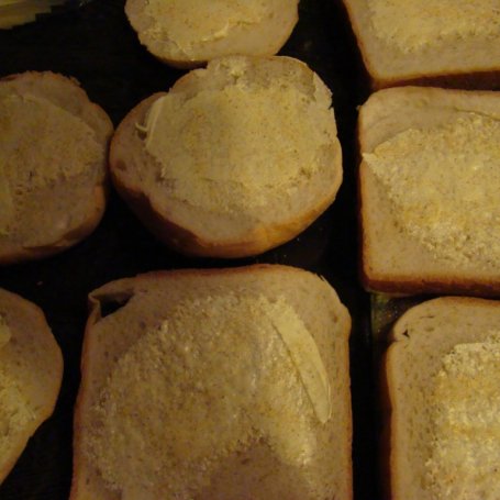 Krok 2 - Bogate kanapki na ciepło foto