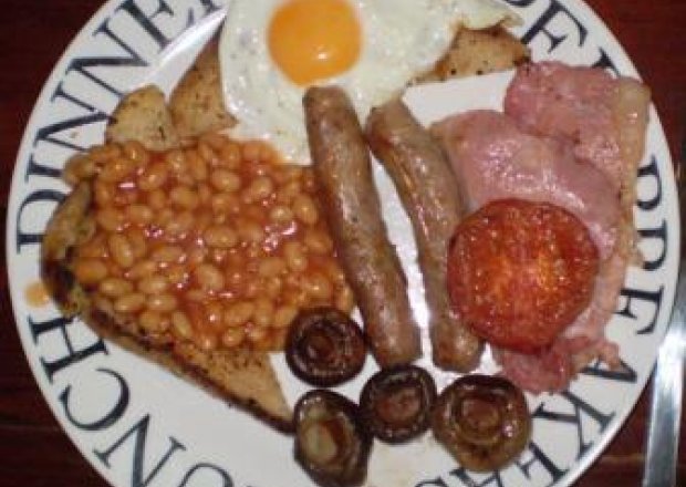 Fotografia przedstawiająca Breakfast – angielskie śniadanie