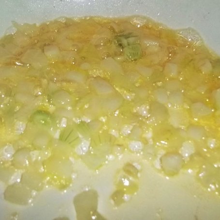 Krok 1 - Brokkoli-Pie - pyszna zapiekanka brokułowa foto