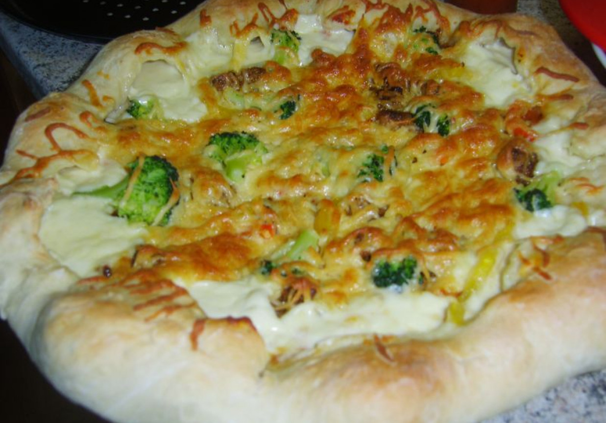 brokułowa pizza foto