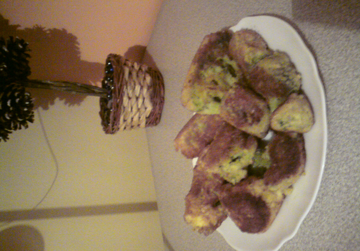 Brokuły w bułce foto