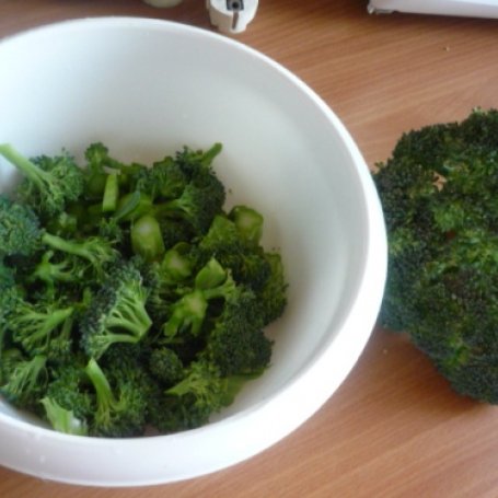 Krok 1 - brokuły z papryką i czosnkiem foto