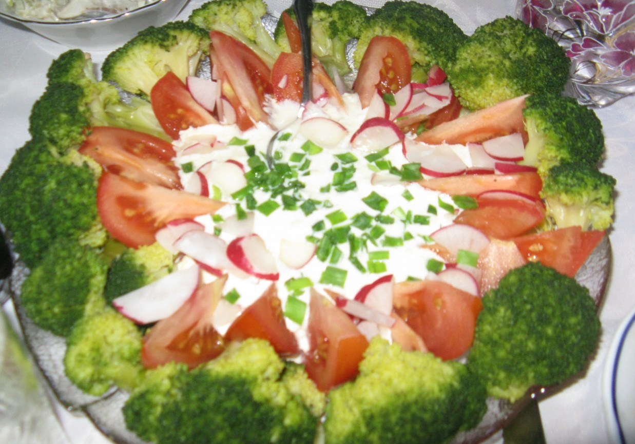 Brokuły z sosem foto