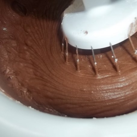 Krok 5 - Brownie z mleczną czekoladą foto