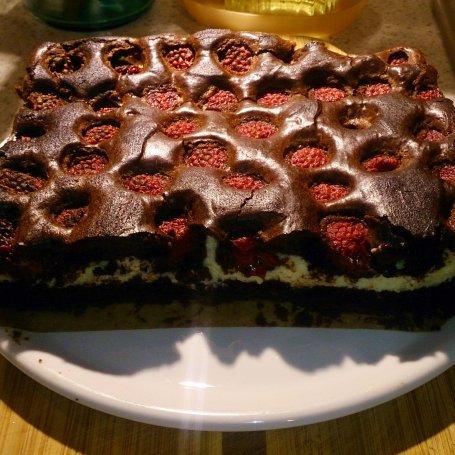 Krok 6 - Brownie z sernikiem foto