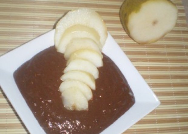 Fotografia przedstawiająca Budyń czekoladowy z gruszką