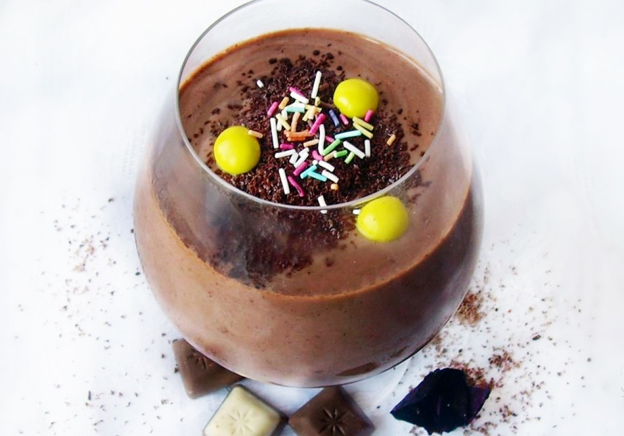 Budyń z czekoladą na jogurcie  foto