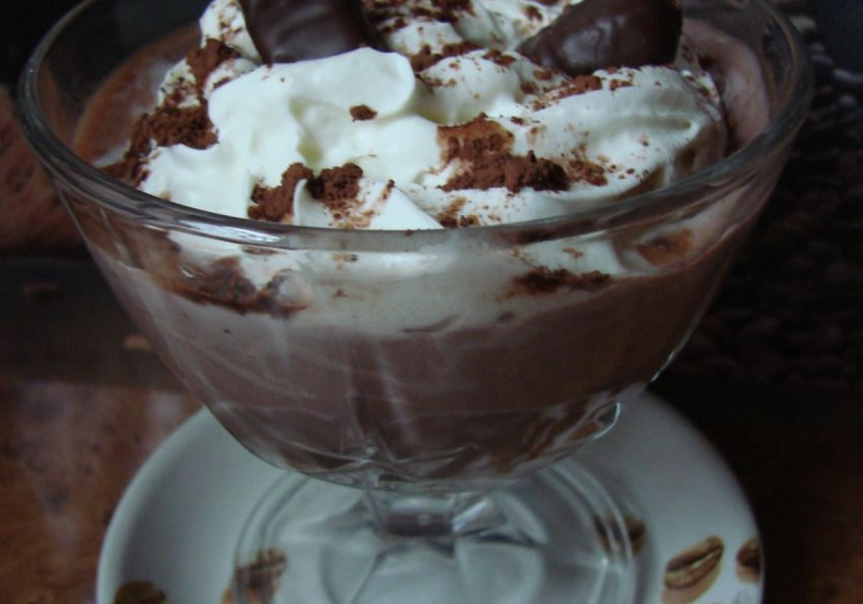 Budyniowy deser kakaowy foto