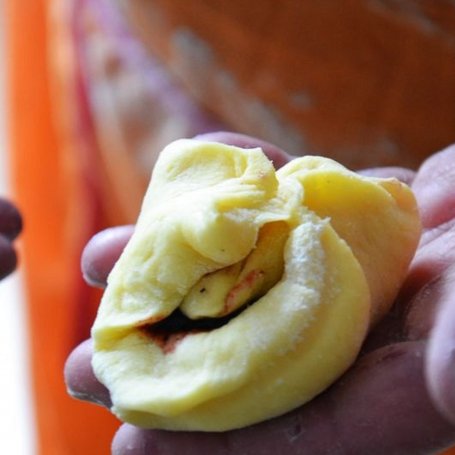 Krok 3 - Bułeczki z jagodami foto