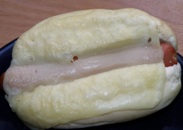 Fotografia przedstawiająca Bułki a'la hot-dogi