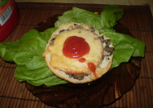 Fotografia przedstawiająca Bułki kajzerki z piekarnika