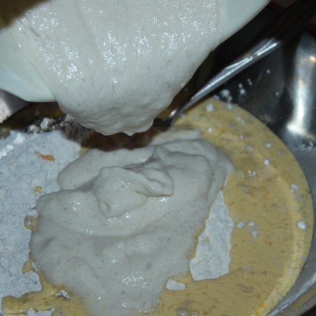 Krok 2 - Bułki pszenno-orkiszowe z parmezanem i oregano foto