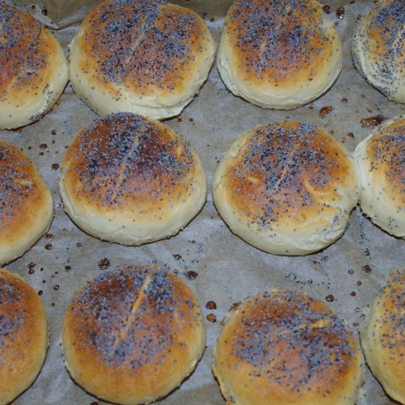 Krok 5 - Bułki z makiem (z dodatkiem kefiru) foto