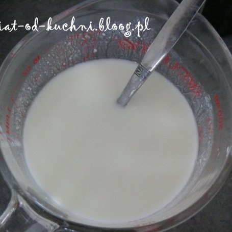 Krok 2 - Bułki z otrębami owsianymi na kwaśnym mleku foto