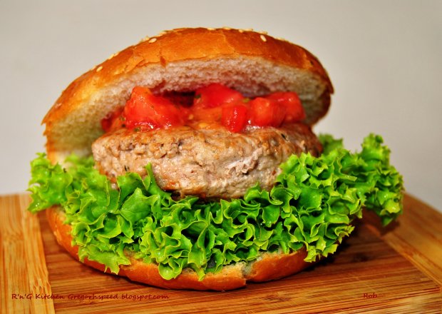 Fotografia przedstawiająca Burger z indyka