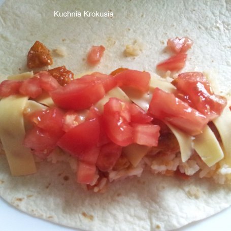 Krok 6 - Burrito z kurczakiem i ryżem foto