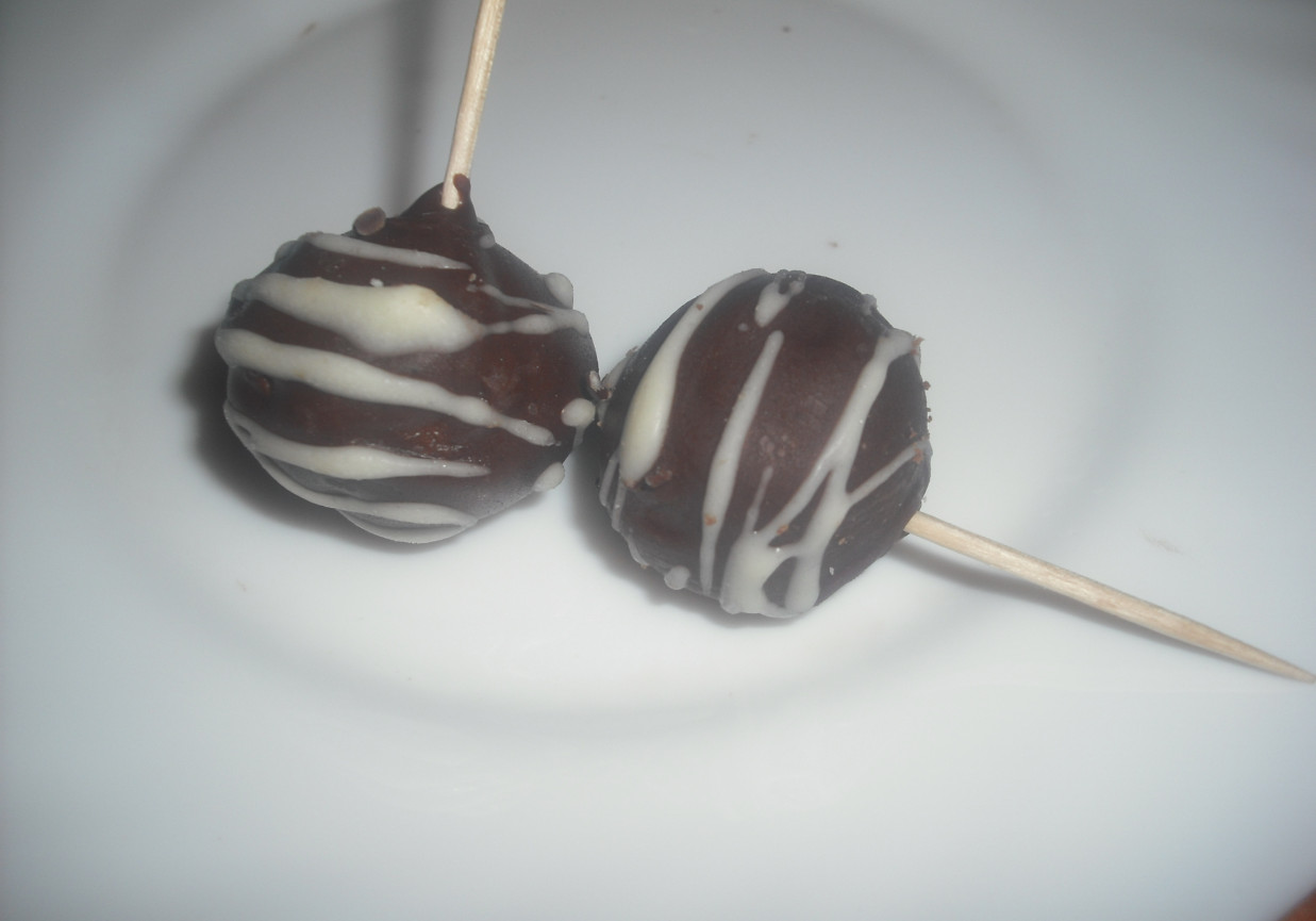 Cake pops z biszkoptów w czekoladzie ) DoradcaSmaku.pl