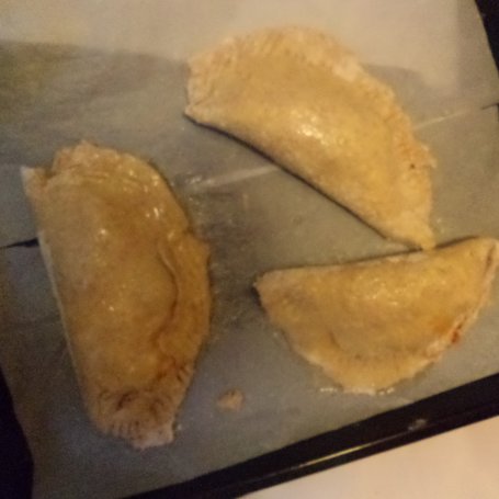 Krok 9 - Calzone z kurczakiem i mieszanką meksykańska :) foto
