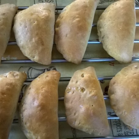 Krok 5 - Calzone z kurczakiem i warzywami foto