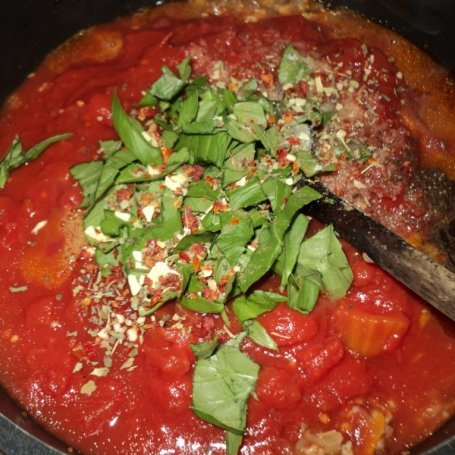 Krok 3 - Caneloni nadziewane sosem pomidorowo-warzywnym  foto
