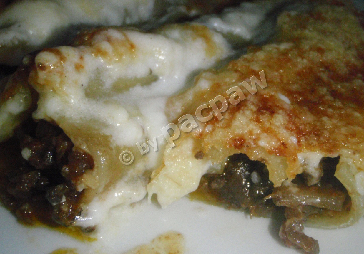 Cannelloni z dziczyzną pod beszamelem foto