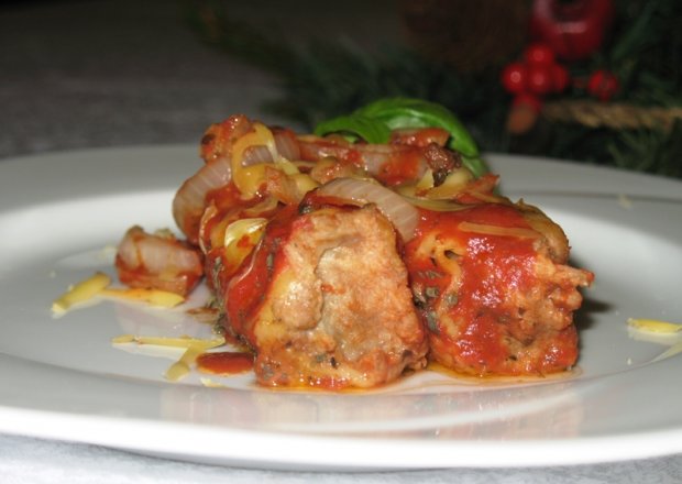 Fotografia przedstawiająca Cannelloni z mięsem i pasztetową
